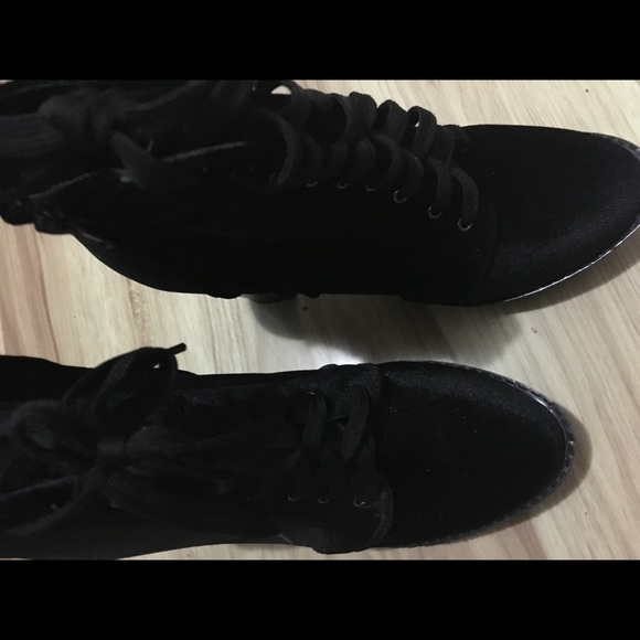 Ashley Stewart booties - Picture 2 of 4